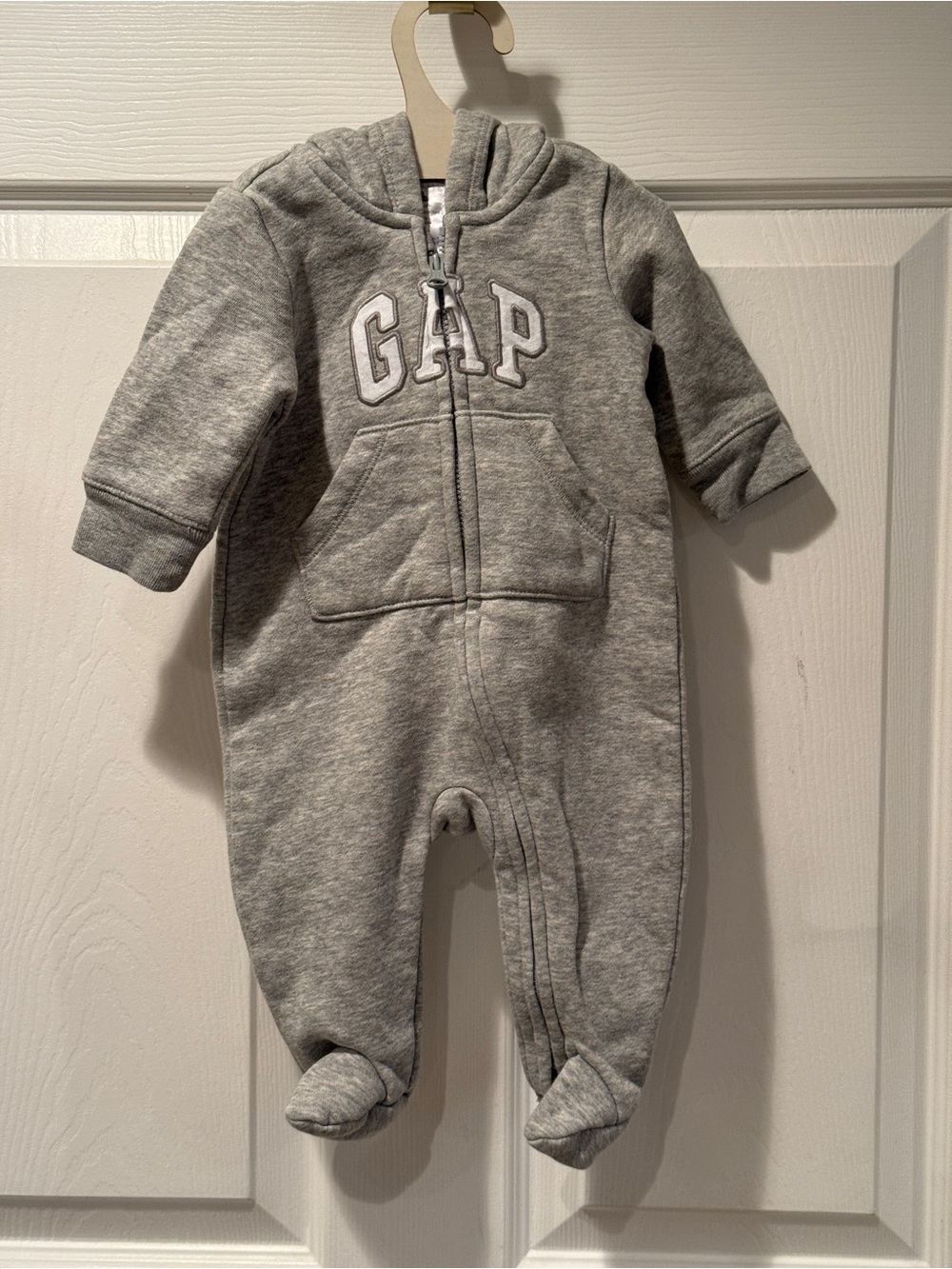Baby GAP Heather Gray Sweatsuit Hooded Footie One-Piece 0-3M
